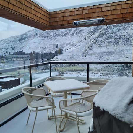 Mountain Views Penthouse - Apartment 22 Куийнстаун Екстериор снимка